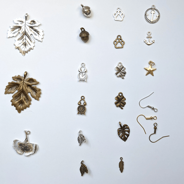 Jeune Fille, Boucles d'oreille, petit format