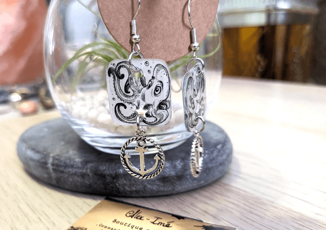 Pré-commande _ Poulpes, boucles d'oreilles, format moyen, avec breloque