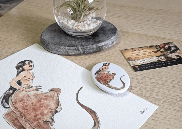 Sirène Raie, Broche Soft Touch ovale