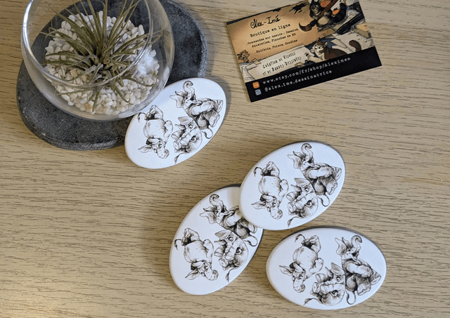 Eléphants Rebondissants, Broche Soft Touch ovale