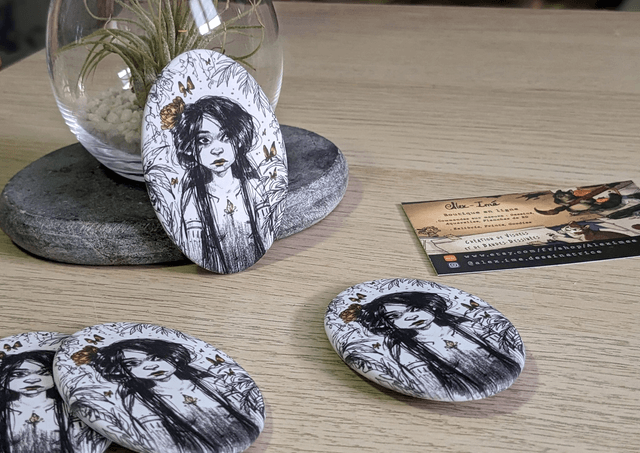 L'Or des Fous _portrait, Broche Soft Touch ovale