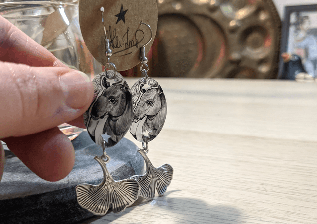 Tapir, boucles d&#039;oreilles avec breloque Gingko