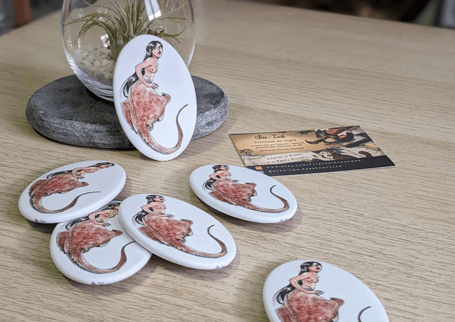 Sirène Raie, Broche Soft Touch ovale